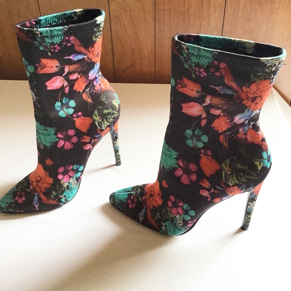 Steve Madden Lovely Stiletto Sock Bootie - Picture 8 of 8